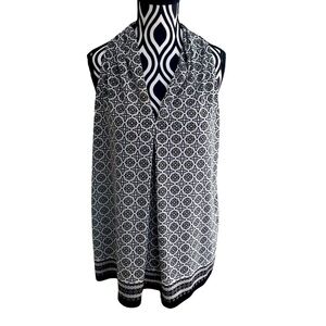 GREAT🎉 condition MAX STUDIO blouse, size small